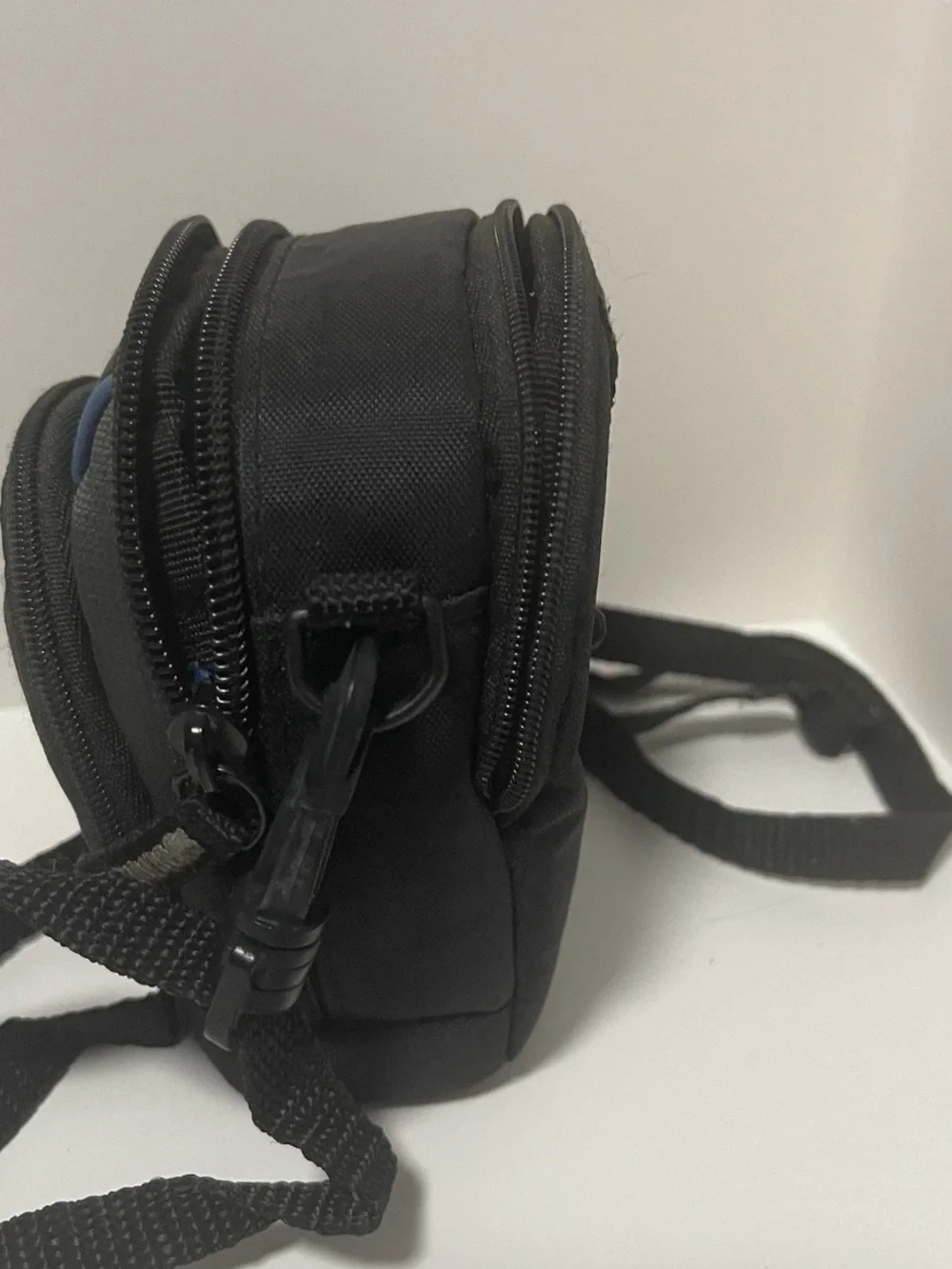 Case Logic Camera Case Padded Black And Blue W/ Belt Loop & Strap 3 Zip Pouch